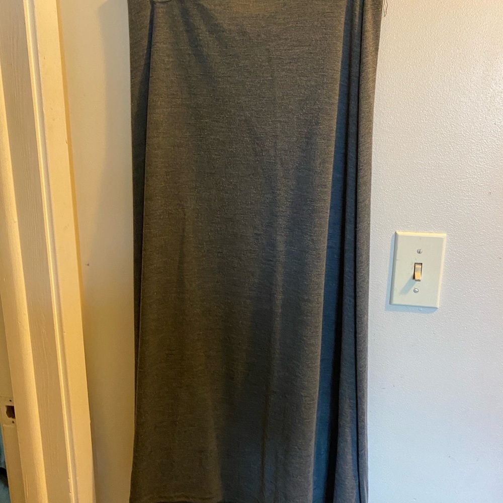 Grey skirt size M stretch